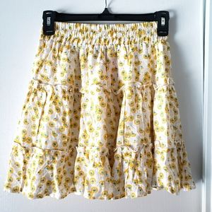 Princess Polly, Yellow & Blue, Floral, Size 2 Skirt.